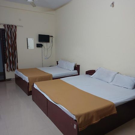 Adhithya Apartments Guruvayur Luaran gambar