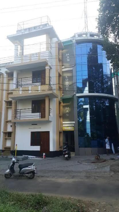 Adhithya Apartments Guruvayur Luaran gambar