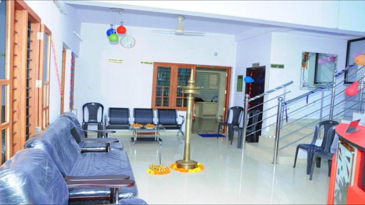 Adhithya Apartments Guruvayur Luaran gambar