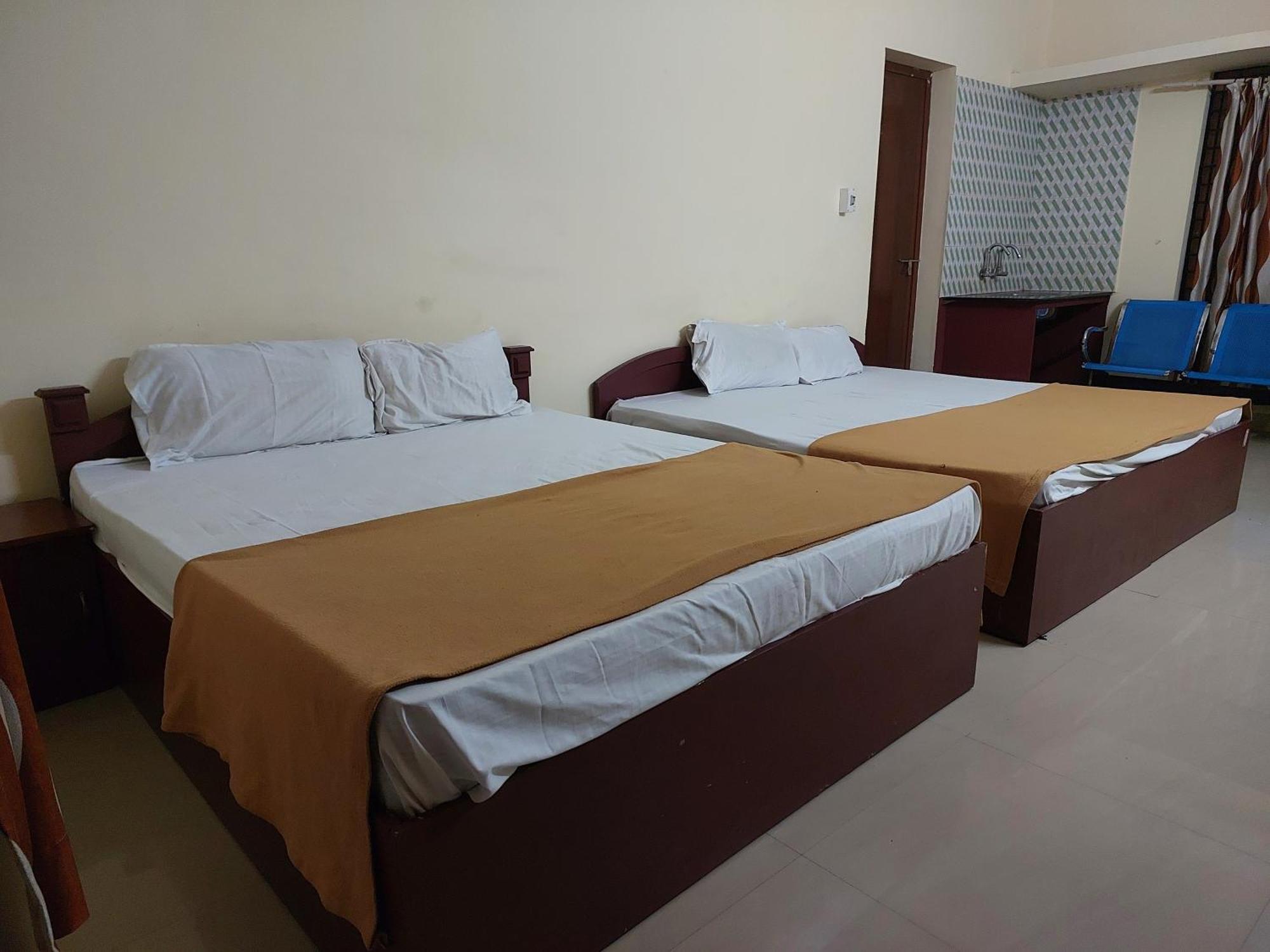 Adhithya Apartments Guruvayur Luaran gambar