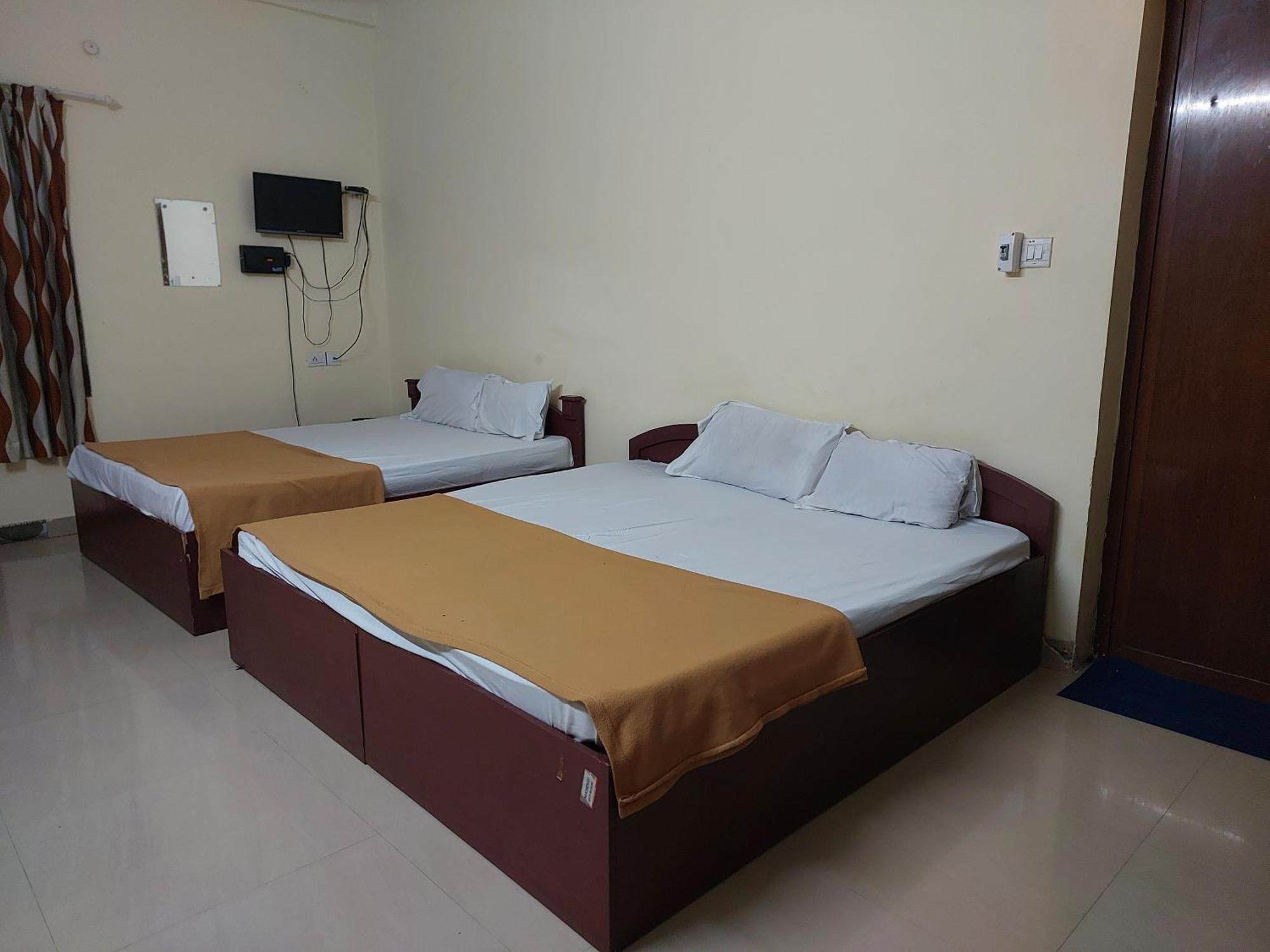 Adhithya Apartments Guruvayur Luaran gambar