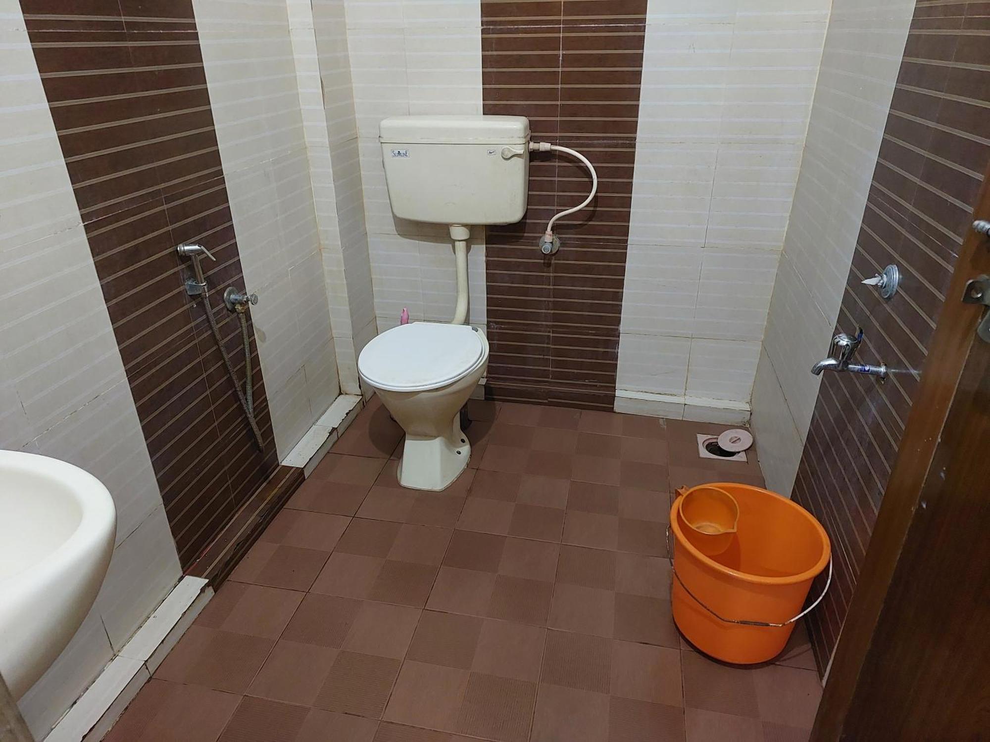 Adhithya Apartments Guruvayur Luaran gambar