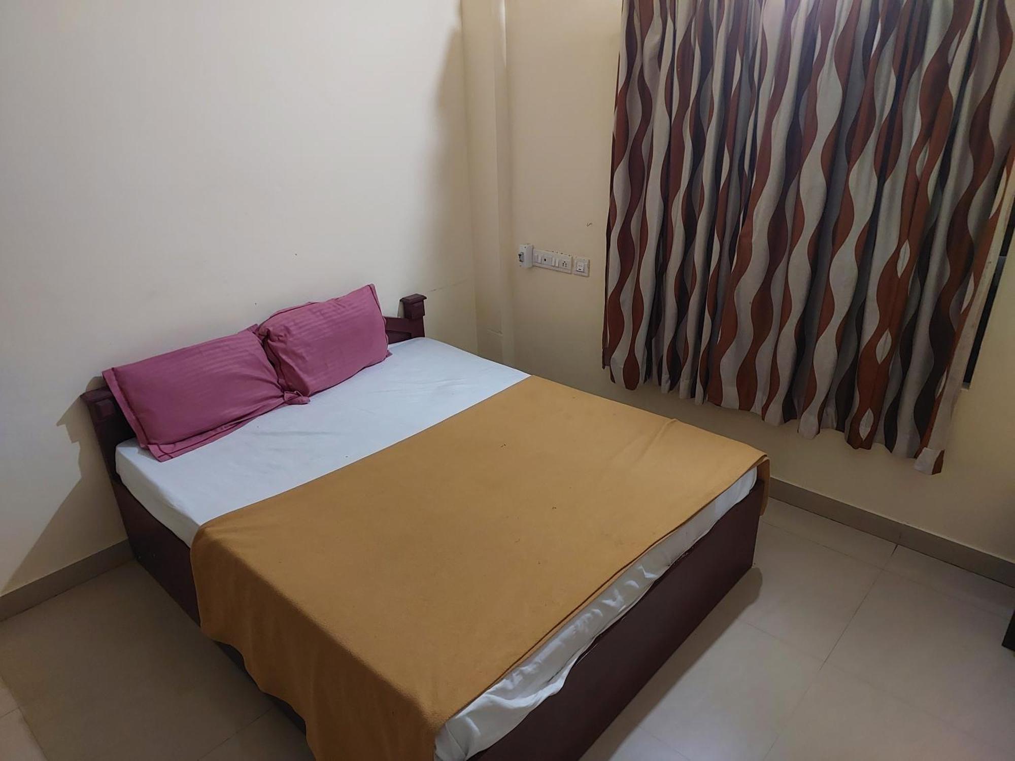 Adhithya Apartments Guruvayur Luaran gambar