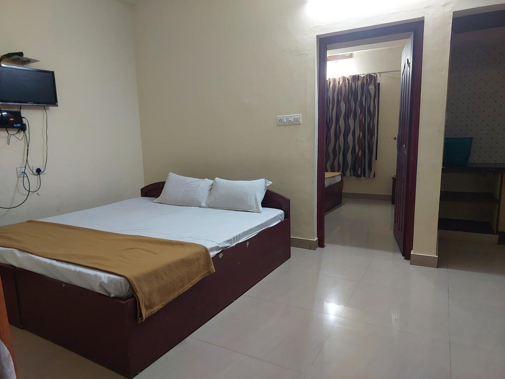 Adhithya Apartments Guruvayur Luaran gambar